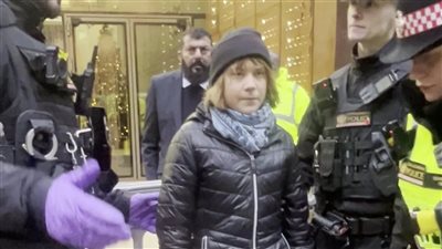 فلسطين في قلب لندن.. اعتقال الناشطة البريطانية جريتا ثونبرج لاعتراضها على الإبادة الإسرائيلية