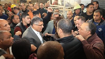 محافظ الجيزة يتفقد مصابي عقار إمبابة المنهار بالمستشفى ويتابع أعمال الإنقاذ والبحث