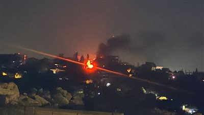 جيش الاحتلال يعلن اغتيال عنصر بحزب الله في قصف سيارة جنوب لبنان