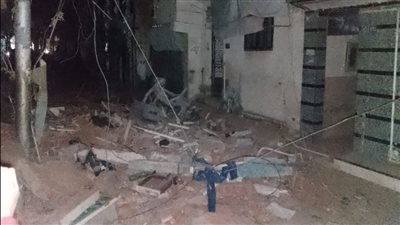 إصابة شخصين وتلف سيارات في انهيار جزئي بعقار بالمنصورة