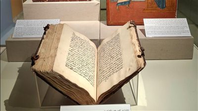 احتفالًا برأس السنة وأعياد الميلاد.. متحف الحضارة يفتتح معرضًا مؤقتًا بقاعة النسيج المصري | صور