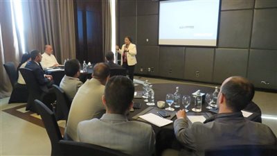 نائب وزير الصحة: إعداد دليل تشغيلي موحد للرعاية الصحية وتحويله إلى تطبيق إلكتروني