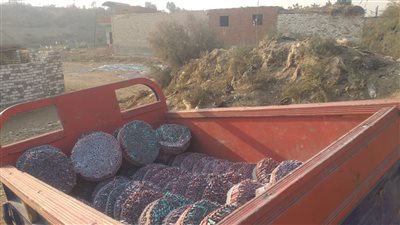 قبل احتفالات رأس السنة.. ضبط كميات من البارود والمفرقعات بورشة لتصنيع الألعاب النارية بالفيوم