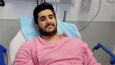 وزير الداخلية السعودي يطمئن على صحة الجندي ريان آل أحمد بعد إنقاذه شخصًا ألقى نفسه من علو بالحرم المكي