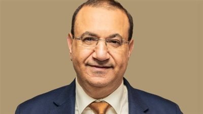 يملكها رجل الأعمال المصري رفعت حليم.. الكويت تغلق صيدليات رويال وتلغي ترخيصها 