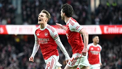 أرسنال يفوز على برايتون بثنائية ويتصدر ترتيب الدوري الإنجليزي