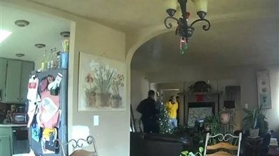 Home Alone على أرض الواقع.. صغير يحبط محاولة سرقة منزله خلال عطلة عيد الميلاد