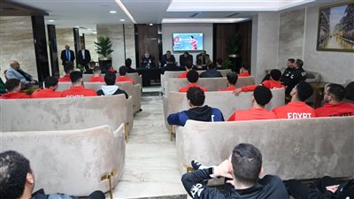 وزير الرياضة يلتقي منتخب اليد قبل المشاركة في بطولة إسبانيا الدولية