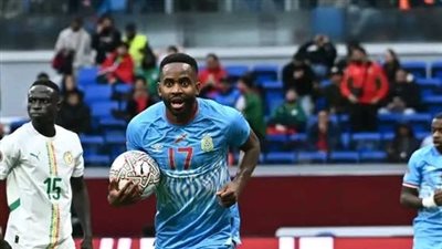 سيدريك باكامبو المدير لاعب منتخب الكونغو الديمقراطية