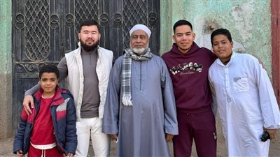 بعثة أزهرية تركت أثرًا خالدًا.. طلاب من كازاخستان يزورون معلمهم بسوهاج| صور 