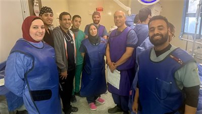 الصحة: خبير دولي يجري 4 قساطر قلبية معقدة مجانا بمستشفى الشيخ زايد التخصصي