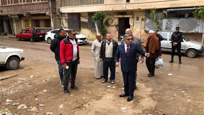 محافظ الدقهلية يتفقد شوارع وميادين حي غرب المنصورة ويشدد على رفع الإشغالات