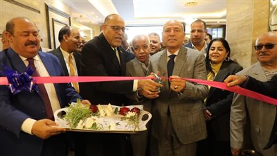 محافظ القاهرة ووزير العمل يفتتحان مقر نقابة النقل البري الجديد بمدينة نصر