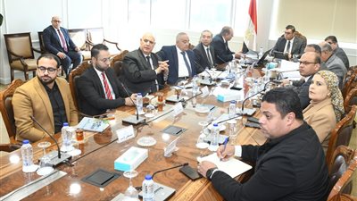 الإسكان ومواصلات مصر تتفقان على وضع خطة لتطوير منظومة النقل الداخلي بـ 6 مدن جديدة