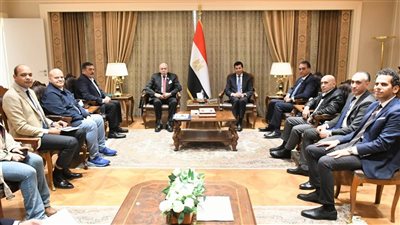 وزير الرياضة يلتقي اتحاد رفع الأثقال لمناقشة خطة تطوير المنتخبات استعدادًا لأولمبياد لوس أنجلوس