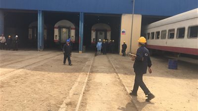 وعدونا وضحكوا علينا.. عمال بالسكة الحديد يستغيثون من ضعف الرواتب وعدم تطبيق الحد الأدنى للأجور