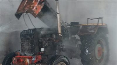 السيطرة على حريق جرار زراعي داخل مستودع أنابيب بقرية سنباط بالغربية دون إصابات