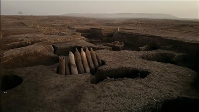 الآثار تعلن الكشف عن ورش صناعية من العصر المتأخر وجبانة رومانية بغرب الدلتا | صور