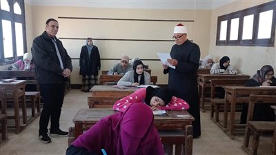 رئيس منطقة القليوبية الأزهرية يتفقد لجان امتحانات النقل الثانوي ويؤكد انتظام سيرها