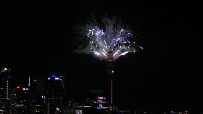 الألعاب النارية تضيء ليل أستراليا ونيوزيلندا احتفالا ببداية 2026