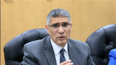 محافظ الجيزة: رفع كفاءة محيط الكنائس والطرق المؤدية إليها.. وتكثيف الخدمات خلال احتفالات عيد الميلاد