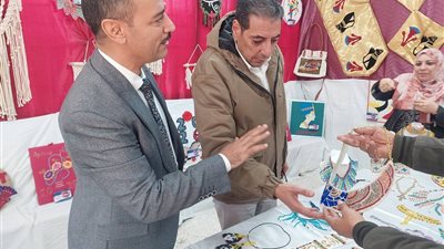 مدير تعليم جنوب سيناء يتفقد معرض المشغولات اليدوية بمدرسة الشهيد عمرو شكري│ صور 