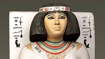 المرأة المصرية القديمة.. أناقة تتجاوز الزمن وتعكس القوة والهوية