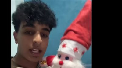 بابا نويل يغني وحوي يا وحوي.. واقعة طريفة تشعل مواقع التواصل