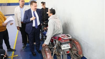 محافظ المنوفية يسلم مساعدات بقيمة مليون جنيه لـ200 أسرة