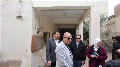 محافظ المنيا يستهل 2026 بجولة ميدانية لتعظيم الاستفادة من الأراضي غير المستغلة بحي جنوب