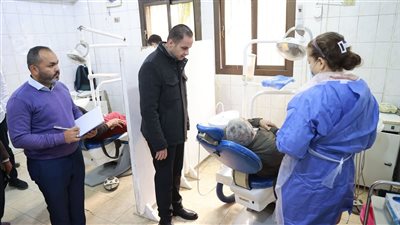 نائب وزير الصحة يعرب عن استيائه من تكدس المرضى بمستشفى إمبابة العام.. ويوجه بتوفير نواقص التشغيل بمبرة المعادي