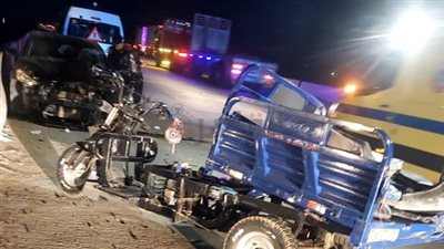 مصرع شخص وإصابة 4 آخرين في تصادم تروسيكل وسيارة ملاكي على إقليمي المنوفية 