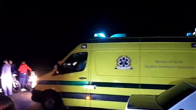 حالته خطرة.. إصابة مدرس إثر حادث تصادم موتوسيكل بسيارة في قنا