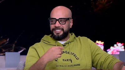 حاتم صلاح: أحمد الجندي من اكتشفني.. وخيري بشارة طلب مني أرقص في تجارب الأداء