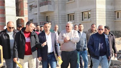 نائب رئيس المجتمعات العمرانية يتفقد عددًا من المشروعات بالسادات