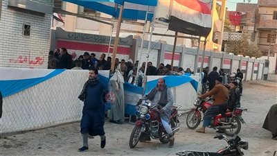 انتخابات النواب.. إقبال المواطنين على لجان الدائرة الثالثة بالفيوم