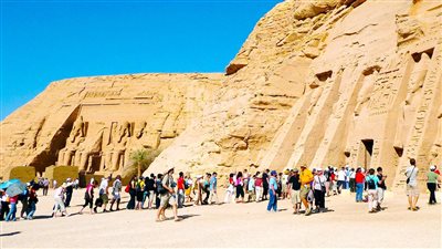 استقبلنا 19 مليون سائح.. اتحاد الغرف: السياحة المصرية حققت طفرة غير مسبوقة في 2025