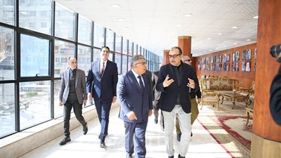 وزير قطاع الأعمال: نستهدف تعزيز تنافسية المنتج المصري بالأسواق المحلية والعالمية