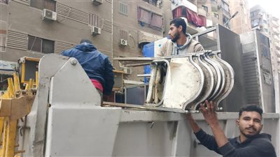 التنمية المحلية: إحالة عدد من المسؤولين بإمبابة والمنيرة الغربية للتحقيق بسبب الإهمال والتقصير.. وغلق وتشميع منشآت مخالفة