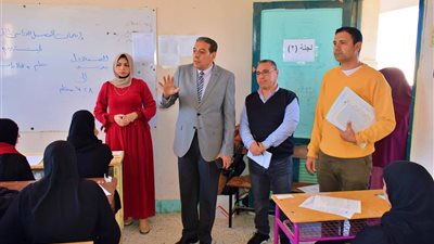 متابعة سير امتحانات نصف العام بجنوب سيناء    