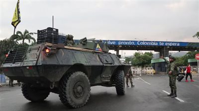 وزير الدفاع الكولومبي: أكثر من 30 ألف جندي يتمركزون على الحدود مع فنزويلا
