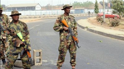 مقتل وخطف العشرات في هجوم مسلح على سوق في نيجيريا