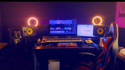 ضبط مالك استوديو تسجيل صوتي غير مرخص بالجيزة لمخالفة قانون حماية حقوق الملكية الفكرية