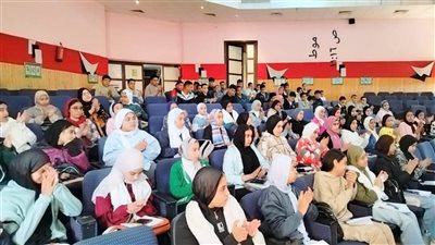 الوادي الجديد تنظم 175 محاضرة مراجعة نهائية لطلاب الثانوية | صور