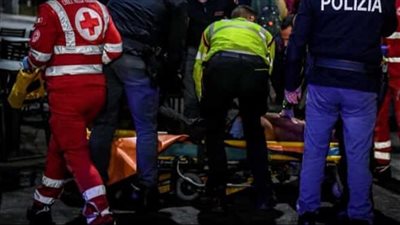 مصري يهاجم شرطيا بآلة حادة في ميلانو.. وتوقيفه بعد إطلاق النار عليه