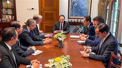 وزير البترول يلتقي الرئيس القبرصي ويبحثان تسريع وتيرة مشروعات الربط في مجال الغاز