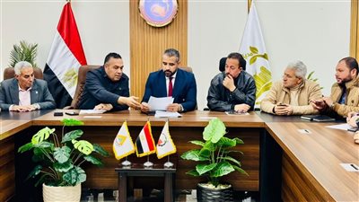 رئيس جهاز العبور الجديدة يترأس الاجتماع الدوري للجنة العقارية والفنية لتسريع إنهاء طلبات المواطنين