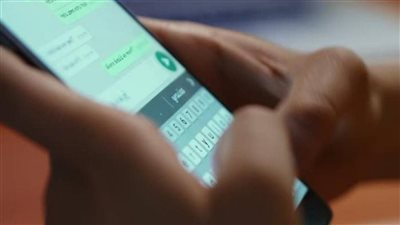 أرسلت صفحة ساخرة لـ الرئيس ماكرون.. خطأ مهني ارتكبته مذيعة قناة سكاي نيوز يتحول لمادة ساخرة على منصة x