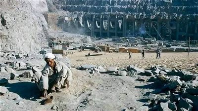 مصر تحتفل اليوم بمرور 66 عامًا على وضع الرئيس عبد الناصر حجر الأساس لمشروع السد العالي