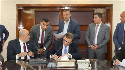 وزير الزراعة يوجه بوقف المحاضر الجنائية ضد منتفعي الإصلاح الزراعي الجادين مراعاة للبعد الاجتماعي 